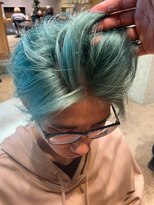 クラン バイ ナチュラル(clan by Natural) ターコイズブルー/ハイトーンで魅せるクリエイティブカラー/緑髪