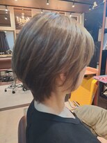 オヅラストリゾート(OZ LAST RESORT)&nbsp;大人可愛いショートスタイル。