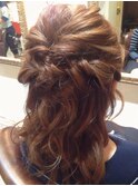 ヘアアレンジ☆くるりんぱ・ねじり編み込みハーフアップ