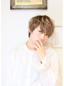 ディンプル(DIMPLE) ハイトーン×ベリーショート