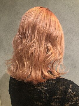 ヘアサロンM 新宿 ピンクオレンジベージュカラー