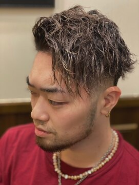 ヒロギンザバーバーショップ 神楽坂店(HIRO GINZA BARBER SHOP) ツイストフェード