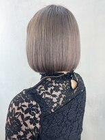 グレージュボブ_外ハネボブセクションカラー_ba383421