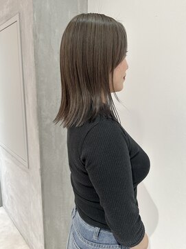 ヨーク(YOKE) YOKE 大人ボブ切りっぱなしボブミルクティーアッシュベージュ