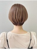 後ろ姿美人ショート