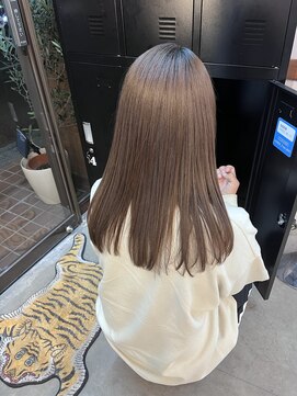 アイノベル(‘Inovel’) カット＋カラー＋oggiottoトリートメント