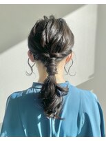 マーリー(marlee)&nbsp;ローポニーアレンジ