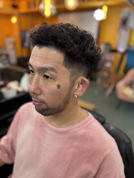 パーラーフリークス(PARLOR FREAKS) 宮城リョータスタイル