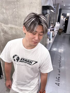 キング 枚方店(K!ng) 縮毛矯正髪質改善ハイライトレイヤーカット梅田美容室エクステ