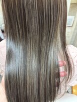 ロマンヤカタ ファース(ROMAN YAKATA fars) 髪質改善 プレミアムカラー ハイライトイトカラー@田代3/30