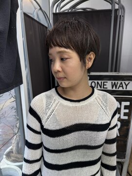 ベニス(VENICE) オン眉ベリーショート