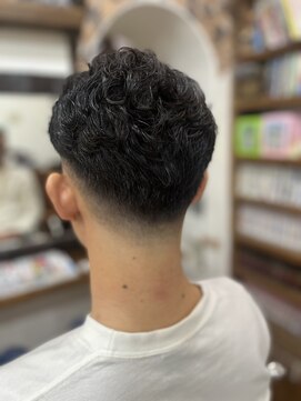 アイヴィ 北千住(AYVY) フェードスタイル