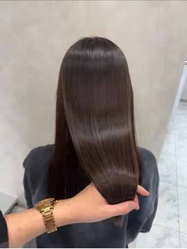 キング 梅田店(K!ng) 縮毛矯正髪質改善レイヤーカットトリートメント心斎橋美容室