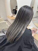 チザン(TIZAN)&nbsp;透明感グレージュ×バレイヤージュ