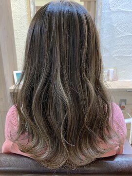 フィックスヘアー 梅田店(FIX-hair) バレイヤージュカラー/ヘーゼルベージュ/ミルクベージュ