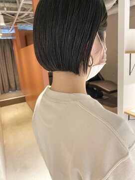 コフィー バイ メルト 吉祥寺(cofy by melt) 【三ツ井純】ミニボブ切りっぱなしボブ黒髪小顔カット20代30代