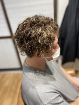 ヘアーアンドスパ アウローラ(AURORA) メッシュスパイラルパーマ