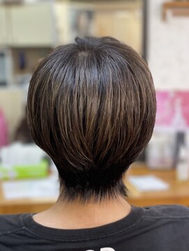 ヘアショップ ホップエム(HAIR SHOP HOP M) ショートウルフ