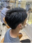 メンズツーブロック刈り上げ7:3パート分けスタイル