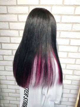 アッシュ 十日市場店(Ash) グレーブラックの隙間から！インナーピンクバイオレットカラー