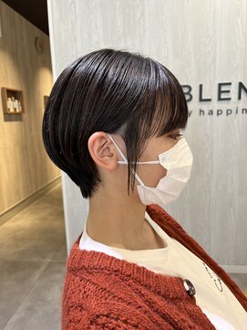 ブレンドバイハピネス(Blend by happiness) クビレショート/アッシュブラウン/髪質改善/インナーカラー