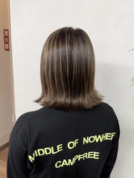 ヴィフ 大船(VIF) ハイライトカラーケアブリーチ大船駅鎌倉切りっぱなしボブ外ハネ