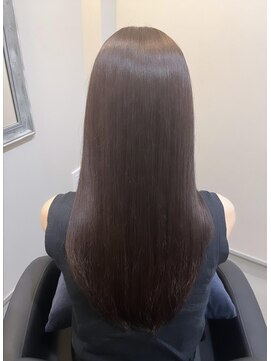 マエストロ バイ ネリネ 錦糸町(Maestro by Nerine) カット+艶カラー＋ケラチントリートメント　[錦糸町/髪質改善]