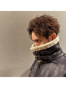 エモ(emo.) 波巻きスパイキーショート