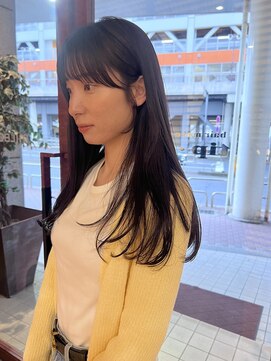 チップタップ 町田店(tip top) 顔まわりカット