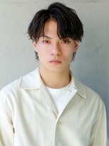 メンズニュアンスパーマ黒髪ツーブロックセンターパート