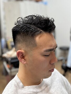 エイト(Eight) サイドパートパーマ