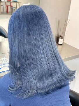 ラック 表参道(LUCK) アクアブルー/艶ハイトーン/ブリーチ/ペールカラー/レイヤー