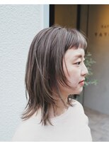 ヤイカ(YAYKA)&nbsp;ハイライトグレージュ×ウルフレイヤー
