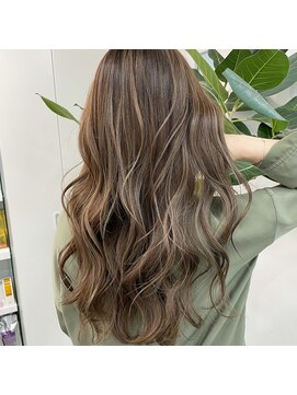 アディション 新宿(ADITION) 【韓国】艶感ハイライトミルクティーグレージュレイヤーカット