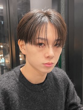 オーシャントーキョーオーバー 渋谷(OCEAN TOKYO OVER) フェザーパーマニュアンスパーマセンターパートショート