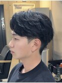 フェザーパーマ　センターパートかきあげ　ビジネス　清潔感