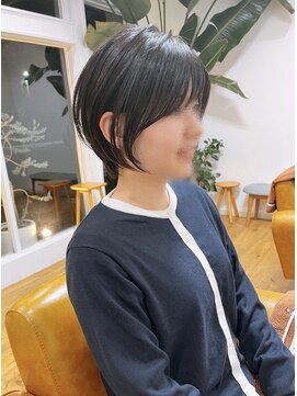 コムヘアー(COM HAIR) ショートヘア。