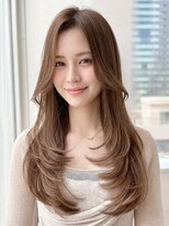 モーブ 代官山(mauve)&nbsp;ロングレイヤー×透明感ベージュ。ふわふわ質感愛されヘア