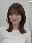 韓国風くびれミディアムボブハッシュカット
