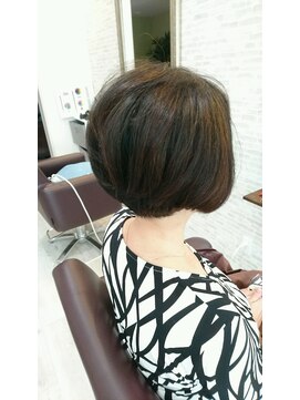 ねむれる森 奥行きショートボブ