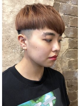 マギーヘア(magiy hair) 刈り上げマッシュ［magiyhair西部笑］