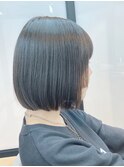 《era》前下がりボブ 暗めグレージュ 艶ストレート みわ