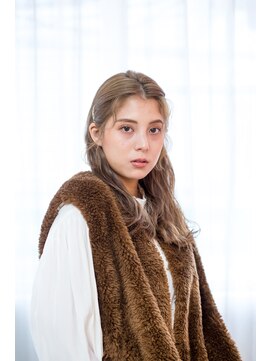 グランアヴェダ(GRAN AVEDA) タイトピンアレンジ