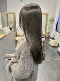 エギョモリ刈り上げボブこなれヘアーバニラベージュカシスレッド