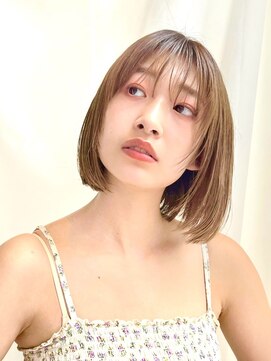 アフロートリノ(AFLOAT Leino) 小顔ヘルシーレイヤースタイル透明感カラー【修】20代30代40代