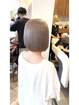 エンカウントバイマハロ 千葉(encount by mahalo) ミルクティーカラー