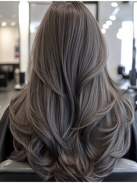 ピヨン 心斎橋(piLLon) 髪質改善/ヘアセット/インナーカラー/ブリーチ