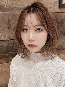 ラグーン(LAGOON) ミディアム/ブリーチ/前髪カット/インナー/ベージュ