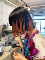 ルーム(Loom.)&nbsp;デザインカラーコントラストハイライト切りっぱなしボブ