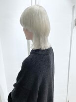 ミュー(Mu)&nbsp;ホワイトブロンド　メンズスタイル